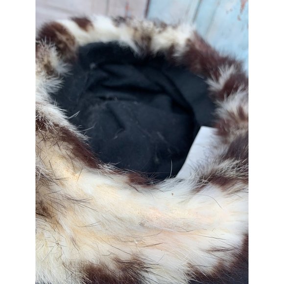 Lord and Taylor Fur Hat 22 - Picture 8 of 8